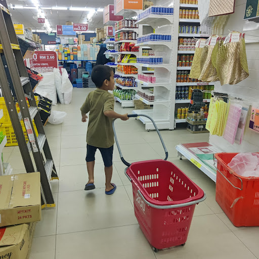 Eco-Shop @ Pantai Cenang
