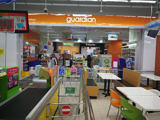 GUARDIAN GIANT SUPERSTORE KULIM