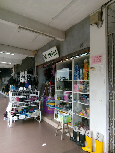 M Point