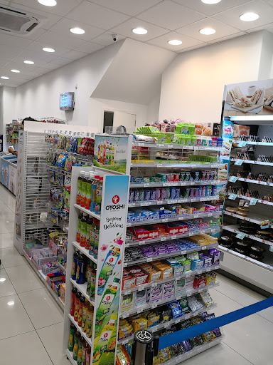 FamilyMart Indahpura