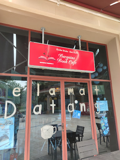 Bargains Book Cafe di Diamond City – Tempat Santai dengan Buku & Kopi