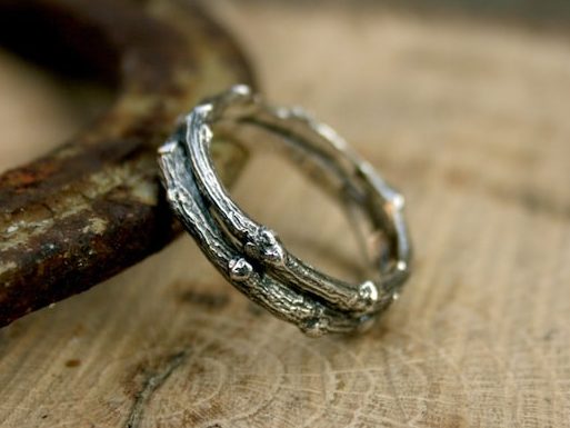 Cantuman Kayu Berkembar – Gambar HD Cantuman Semula Jadi