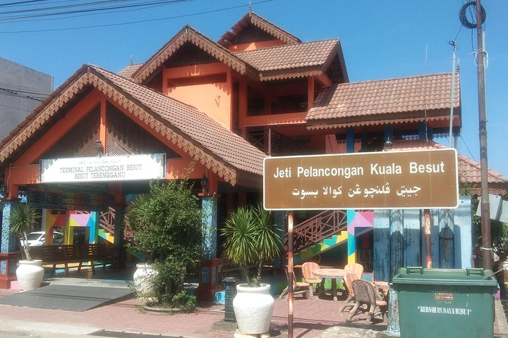 Besut Centre Point - Pusat Beli-Belah Utama di Besut